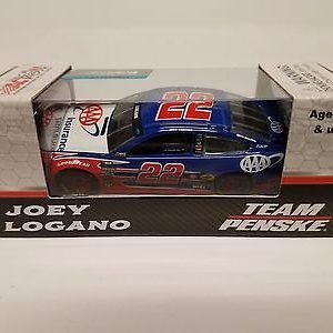 Joey Logano 2017 Lionel #22 AAA FORD Fusion 1/64