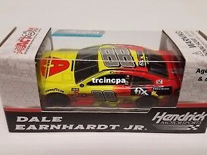 Dale Earnhardt Jr 2017 Lionel Collectibles #88 Axalta Fix Auto 1/64