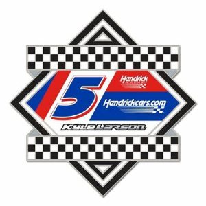 Kyle Larson 2022 Wincraft #5 Hendrickcars.com Checkered Pin