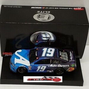 Martin Truex Jr 2020 Lionel #19 Auto Owners ELITE Toyota Camry 1/24