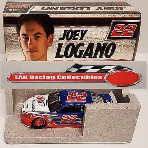 Joey Logano 2017 Lionel #22 AAA Ford Fusion 1/24