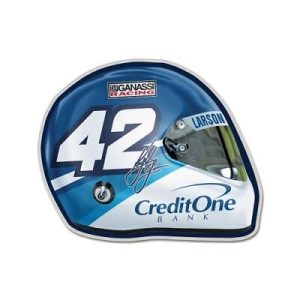 Kyle Larson 2018 Wincraft #42 Credit One Bank Helmet Pin Carded