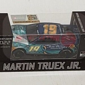 Martin Truex Jr 2022 Lionel #19 Auto Owners Insurance/MTJF NEXT GEN Toyota 1/64
