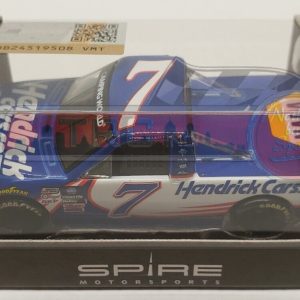 Chase Elliott 2022 Lionel #7 Hendrickcars.com Chevy Silverado Truck 1/64