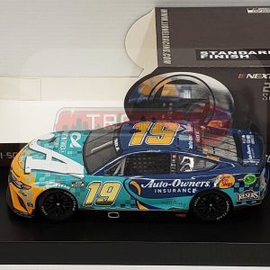 Martin Truex Jr 2022 Lionel #19 Auto Owners/MTJF NEXT GEN ELITE  1/24