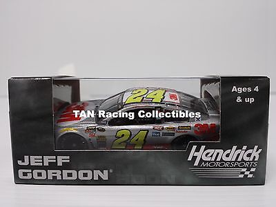 Jeff Gordon 2015 #24 3M Chevy SS 1:64 Diecast by Action