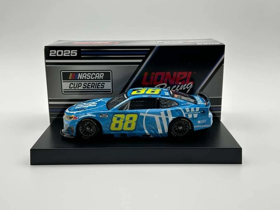 Shane Van Gisbergen 2025 Lionel Racing #88 Trackhouse Racing Camaro 1/24 - Image 2
