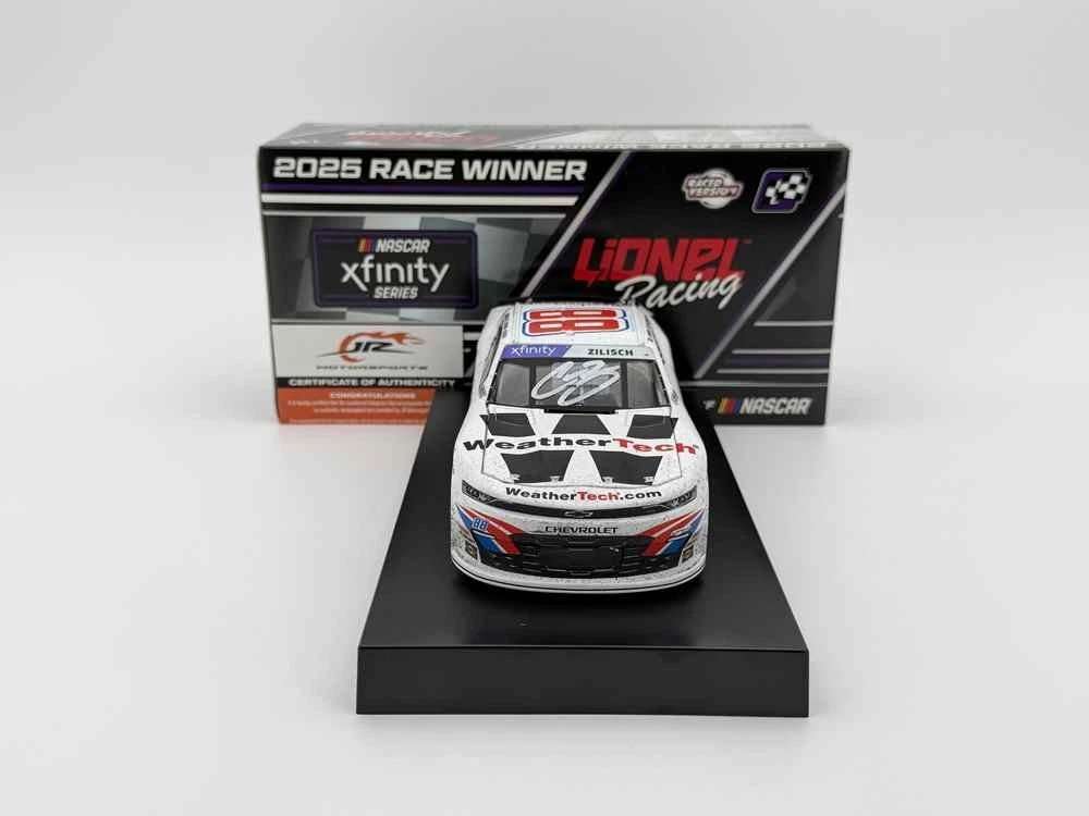Connor Zilisch 2025 Lionel #88 WeatherTech Indy Raced Win DUAL AUTOGRAPHED 1/24 - Image 3