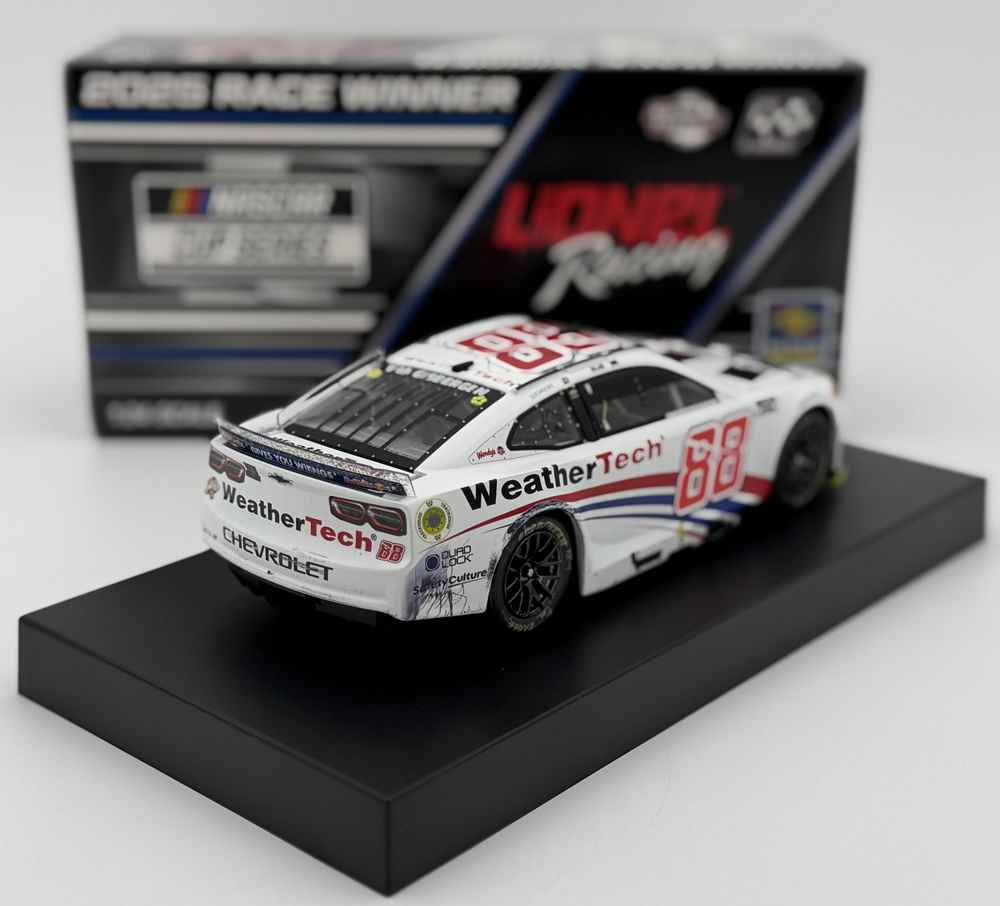 Shane Van Gisbergen 2025 Lionel #88 WeatherTech Chicago Raced Win Camaro 1/24 - Image 3
