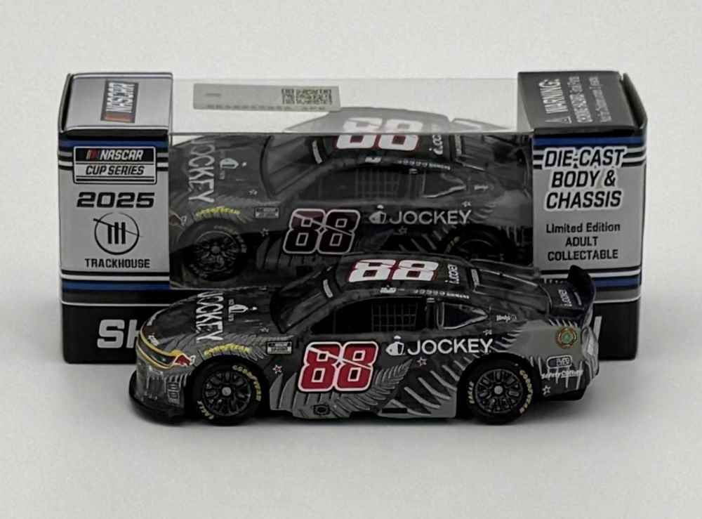 Shane Van Gisbergen 2025 Lionel #88 Jockey New Zealand Chevy Camaro 1/64 - Image 2