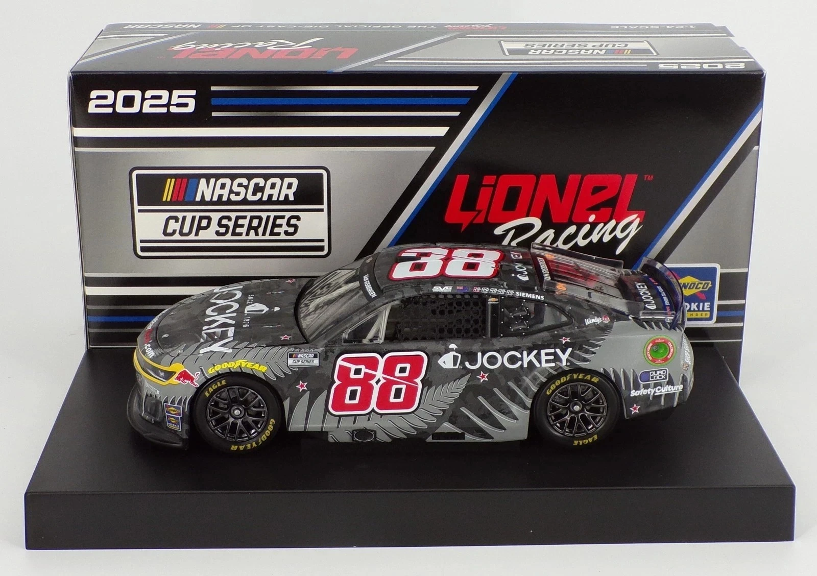 Shane Van Gisbergen 2025 Lionel #88 Jockey New Zealand Chevy Camaro 1/24 - Image 3
