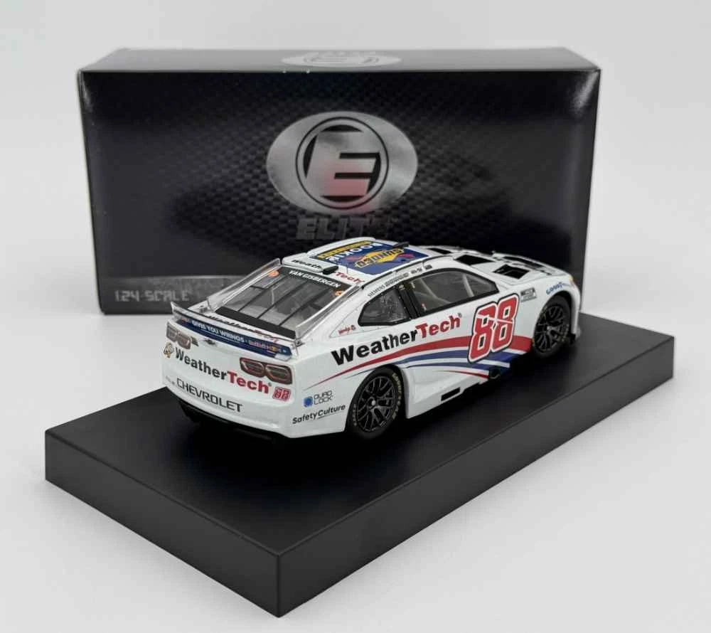 Shane Van Gisbergen 2025 Lionel #88 WeatherTech Rookie of the Year ELITE 1/24 - Image 3